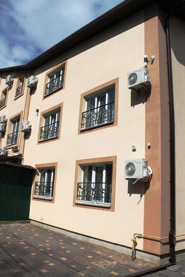 Вилла Alex Vinnytsia Exterior photo
